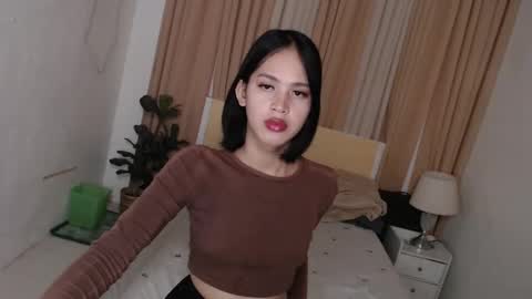 Christine  JorgensenChristmas wish breasts implants  online show from 03-11-25, 07:15