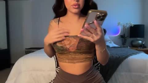 Aria  online show from 09-09-25, 03:44