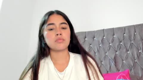 Aria Montgomery online show from 01-27-25, 08:51