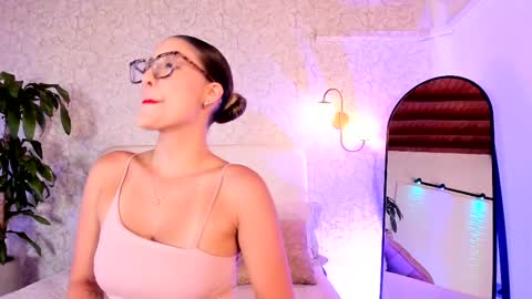 Aria online show from 09-09-25, 07:35