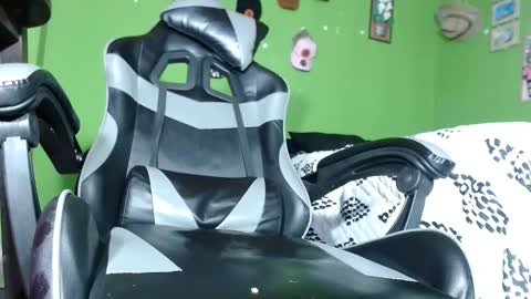 Snapshot of arian_pervert chatting on 02-11-25, 06:01 arian pervert online show from 02-11-25, 06:01