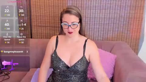 Snapshot of ariana_cross_ chatting on 12-28-24, 01:17 Ariana Cruz online show from 12-28-24, 01:17