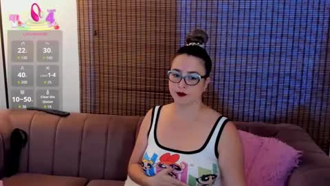 Snapshot of ariana_cross_ chatting on 09-14-25, 12:59 Ariana Cruz online show from 09-14-25, 12:59