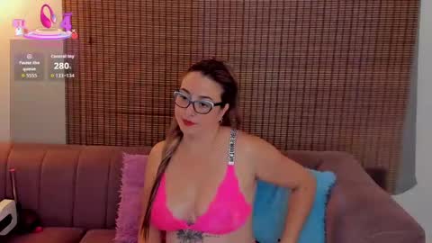 Snapshot of ariana_cross_ chatting on 11-04-25, 12:26 Ariana Cruz online show from 11-04-25, 12:26