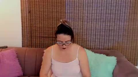 Snapshot of ariana_cross_ chatting on 05-07-26, 12:10 Ariana Cruz online show from 05-07-26, 12:10