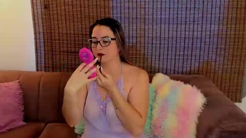 Snapshot of ariana_cross_ chatting on 05-11-26, 12:44 Ariana Cruz online show from 05-11-26, 12:44