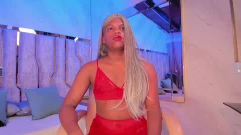 ariana_grande233 online show from 04-06-26, 11:33