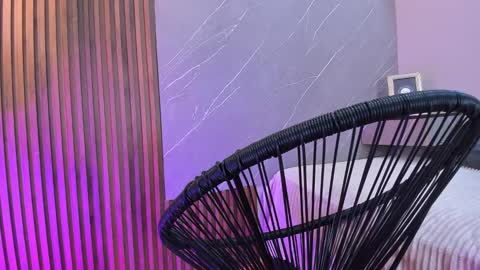 Ariana online show from 03-01-25, 03:49