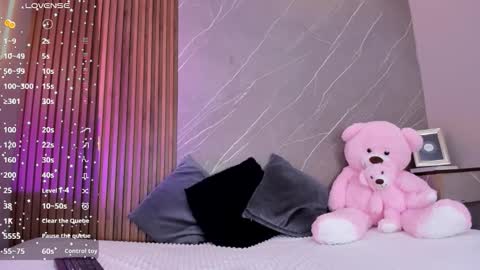 Ariana online show from 10-10-25, 12:37