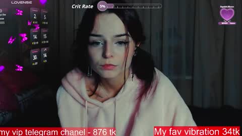 Snapshot of ariana_light chatting on 11-12-25, 04:40 Ariana online show from 11-12-25, 04:40