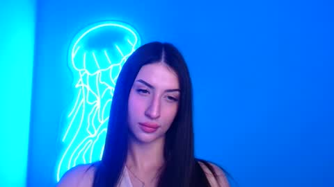 Ariana online show from 09-16-25, 05:19