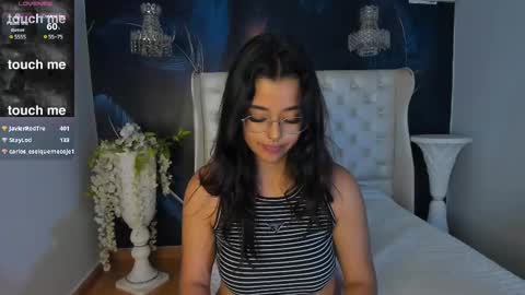 Ariana  online show from 12-23-24, 09:38