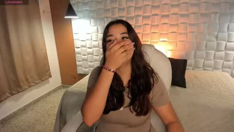 Ariana  online show from 09-28-25, 01:16