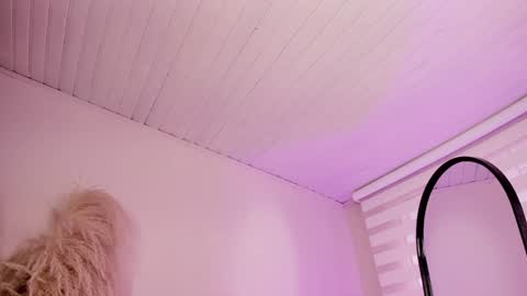 Ariana  online show from 12-03-24, 04:17