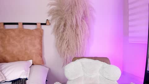 Ariana  online show from 01-11-25, 12:40