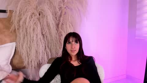 Ariana  online show from 01-20-25, 06:53