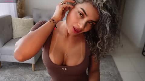 cristina online show from 05-17-26, 12:34