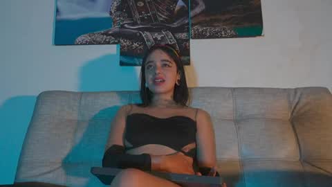 ariana_whitee online show from 05-31-26, 08:10