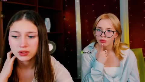 arianaa_cat online show from 04-14-26, 06:36