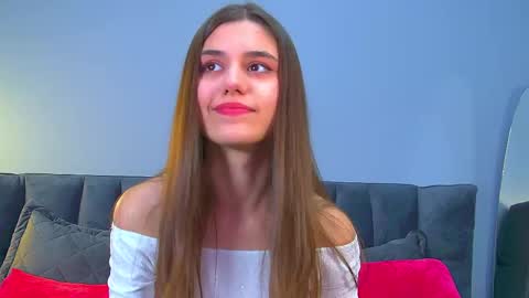 Ariana online show from 11-25-25, 06:35