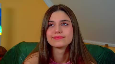 Ariana online show from 11-26-25, 06:36