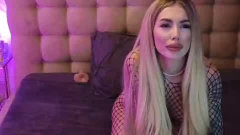 Ariana online show from 03-09-25, 10:08