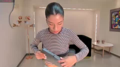 Snapshot of arianacastillo1 chatting on 07-19-26, 11:19 Ariana Castillo online show from 07-19-26, 11:19