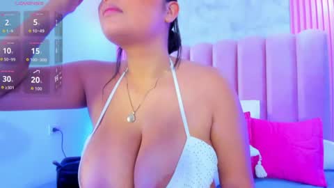 ArianaRougee online show from 07-16-26, 04:51