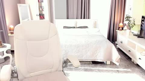 Ana online show from 09-16-25, 12:39