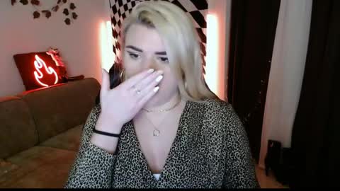 Snapshot of arianasaint chatting on 03-29-26, 08:53 Mistress Ariana online show from 03-29-26, 08:53