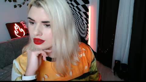 Snapshot of arianasaint chatting on 04-01-26, 05:32 Mistress Ariana online show from 04-01-26, 05:32