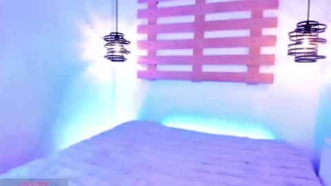 Snapshot of arianasantana chatting on 09-11-25, 12:49 Ari  online show from 09-11-25, 12:49