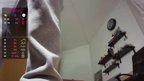 Snapshot of ariancock chatting on 11-01-25, 10:56 Banana online show from 11-01-25, 10:56