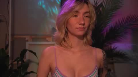 Olivka online show from 10-11-25, 05:17