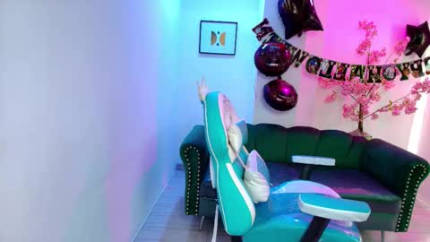 Snapshot of arianna_sweeet chatting on 10-31-25, 03:29 arianna_sweeet online show from 10-31-25, 03:29