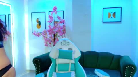 Snapshot of arianna_sweeet chatting on 11-08-25, 04:23 arianna_sweeet online show from 11-08-25, 04:23