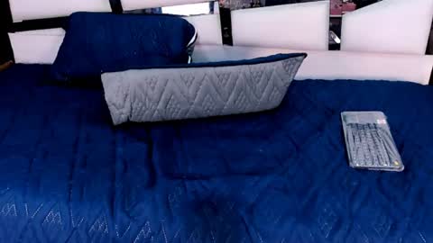 Snapshot of ariannarussell1 chatting on 06-12-26, 03:44 ariannarussell1 online show from 06-12-26, 03:44