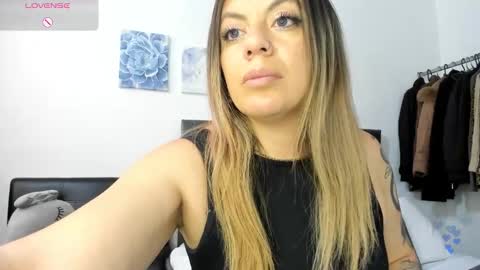 ariannawil online show from 02-07-26, 09:29