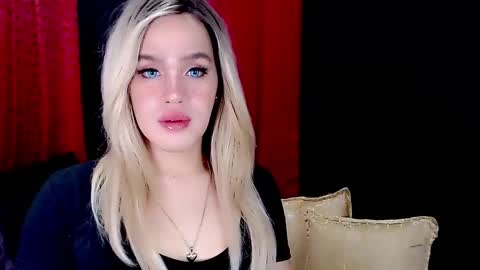 Snapshot of arianne_xoxo777 chatting on 01-23-25, 06:28 ARIANNE CUMS  online show from 01-23-25, 06:28