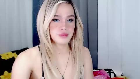 Snapshot of arianne_xoxo777 chatting on 02-23-25, 10:09 ARIANNE CUMS  online show from 02-23-25, 10:09