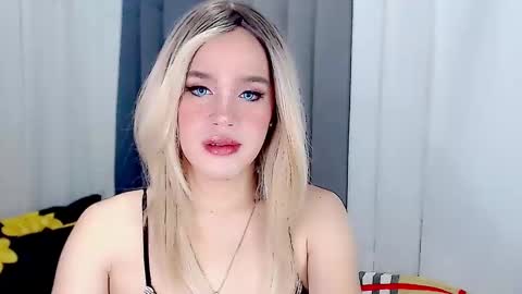 Snapshot of arianne_xoxo777 chatting on 03-07-25, 08:23 ARIANNE CUMS  online show from 03-07-25, 08:23