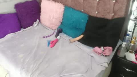 ariasmithog online show from 09-30-25, 04:01