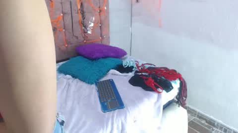 ariasmithog online show from 10-14-25, 01:56