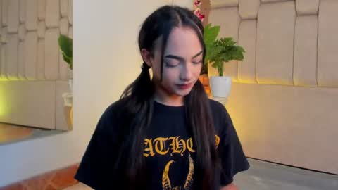 Welcome to Ari room online show from 07-22-26, 07:38