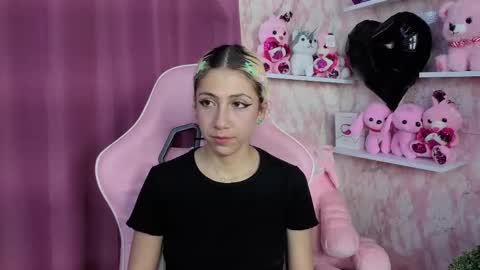 Ari Bunnie  online show from 11-06-25, 08:54