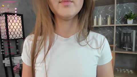 Snapshot of arieceruantes chatting on 11-28-25, 03:25 Eva online show from 11-28-25, 03:25