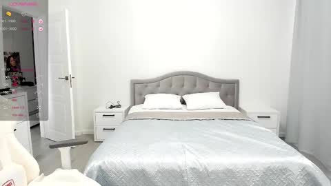 Snapshot of ariel__grand chatting on 02-24-25, 05:11 Ariel online show from 02-24-25, 05:11