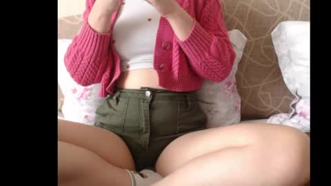 Snapshot of ariel_la chatting on 05-07-26, 08:20 Ariella online show from 05-07-26, 08:20