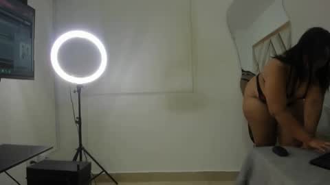 Snapshot of arielasm chatting on 01-16-26, 01:59 arielasm online show from 01-16-26, 01:59