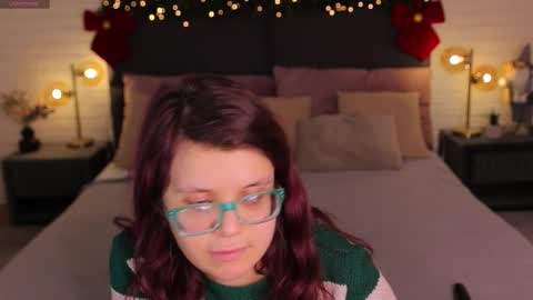 Ariell Mini online show from 12-18-25, 07:14